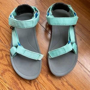 Teva Hurricane XLT 2 Sandal  (Size 5 Big Kid)